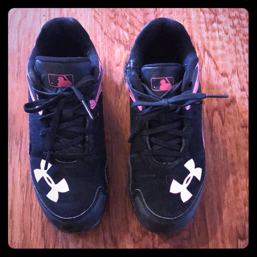 Girls Under Armour softball/baseball spikes/cleats